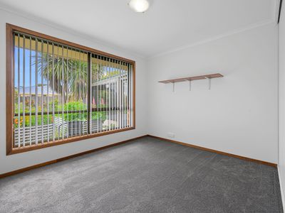 33 Freestone Crescent, Wynyard