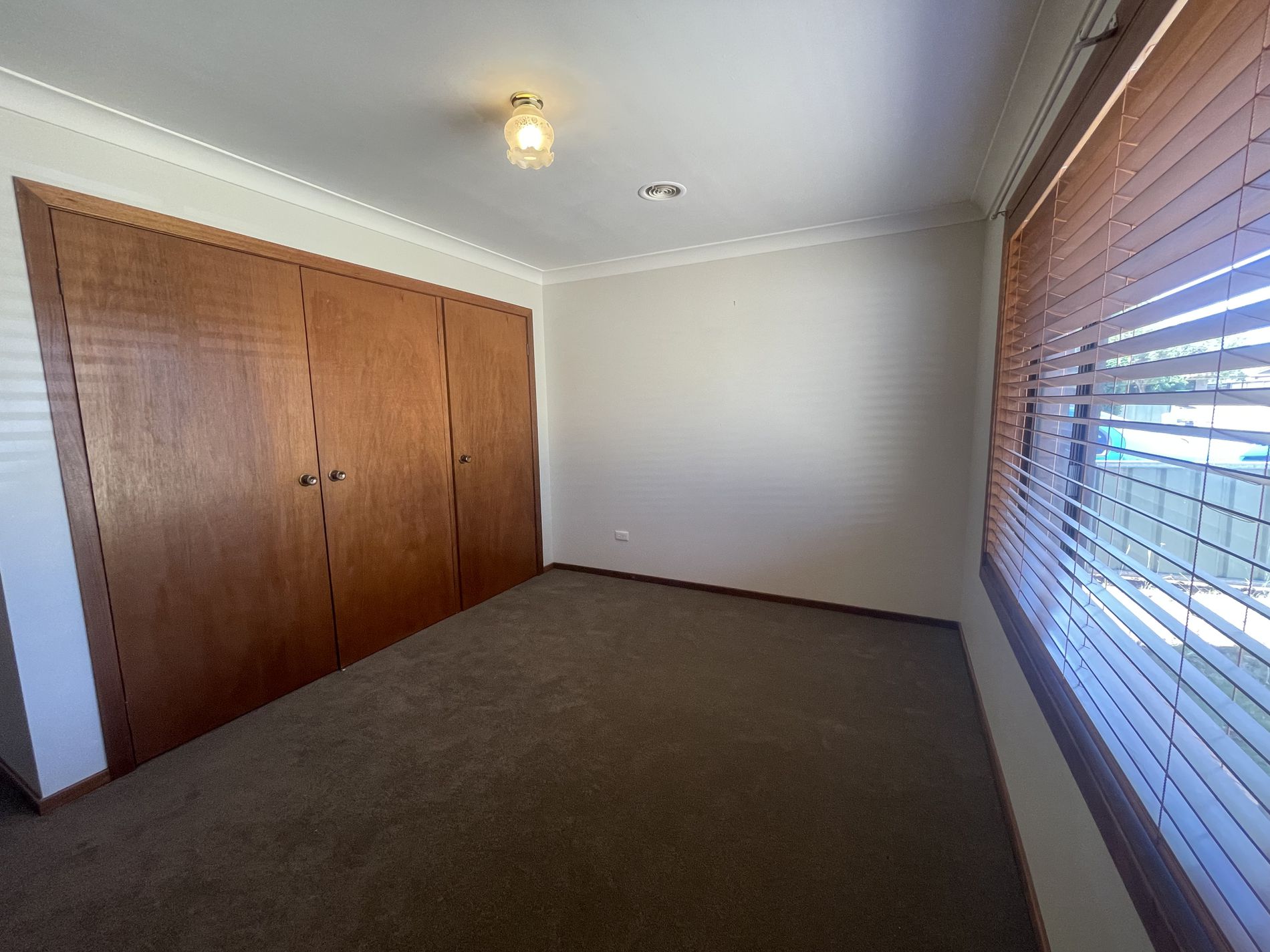21 Potter Close, Dubbo
