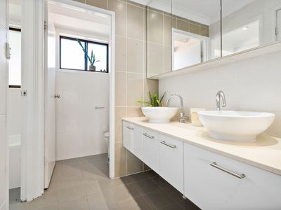 18 Dudgeon Street, Albion Park