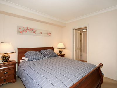 52 / 40 Rosalind Street, Cammeray