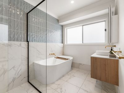 68 East Street, Redwood