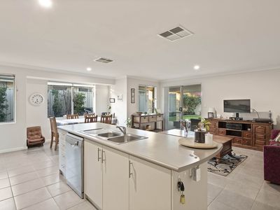 57 Mariposa Gardens, Success