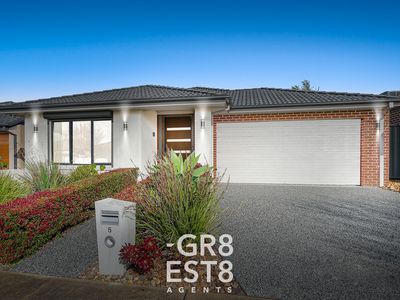 5 ZEUS AVENUE, Cranbourne West