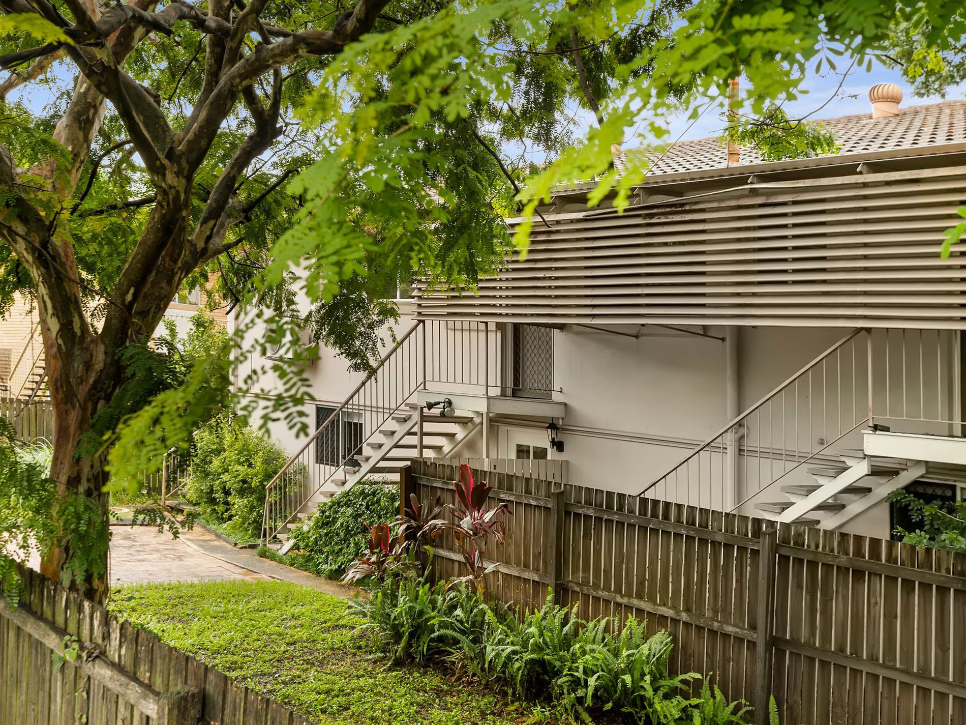 2 / 89 Indooroopilly Road, Taringa