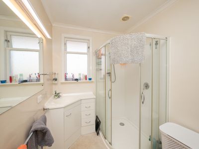 138 Easther Crescent, Kew