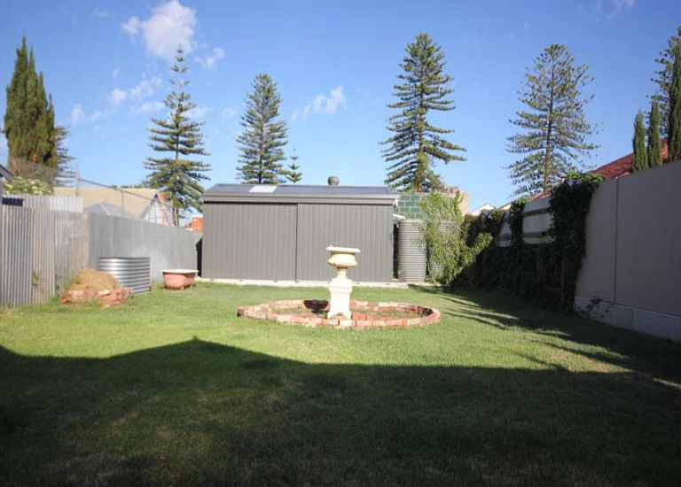 3 Penzance Street, Glenelg