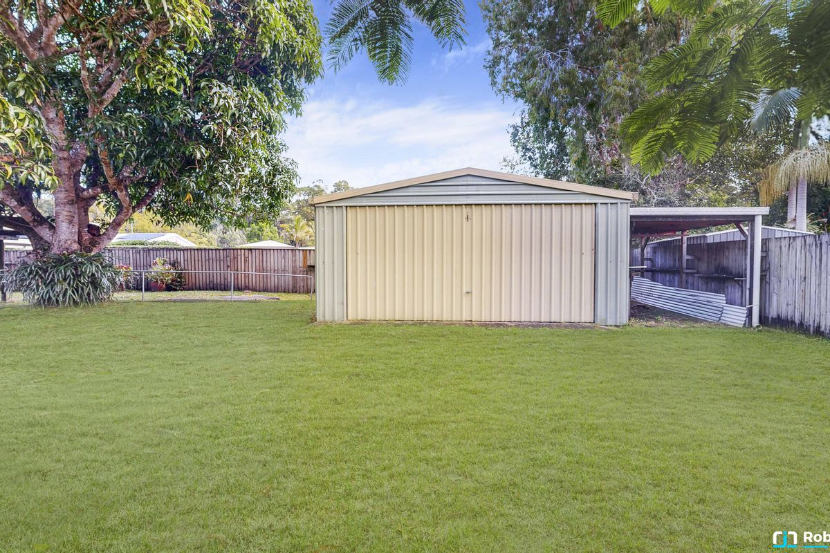 8 Palm Grove Crescent, Tewantin