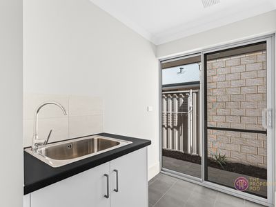 8 Henricus Avenue, Henley Brook