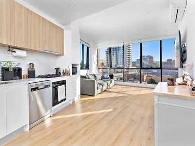 801 / 49 Denison Street, Wollongong