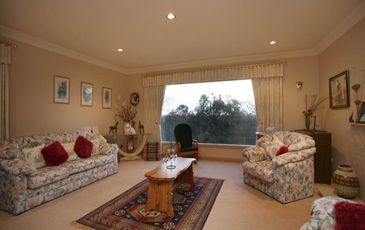 12 Vernon Road, Beaconsfield