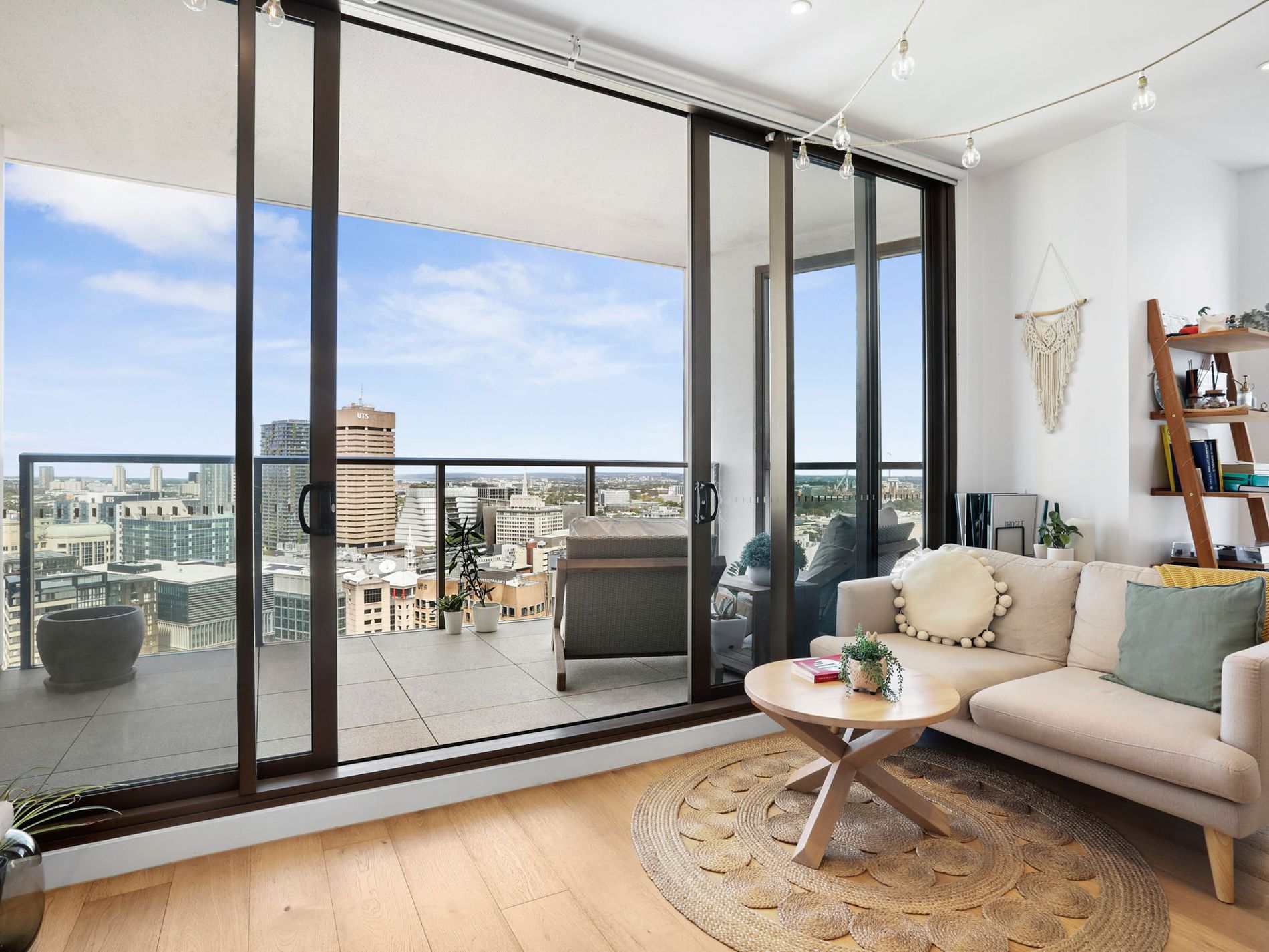 2808 / 82 Hay Street, Haymarket