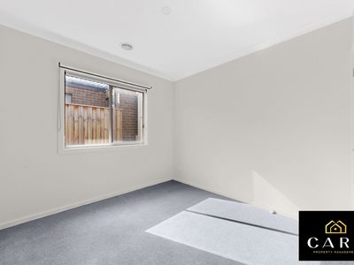 36 Ironstone Street, Cranbourne East