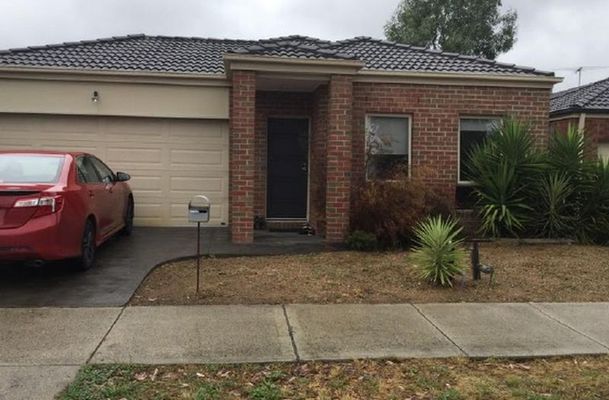 10 Fairhaven Boulevard, Craigieburn