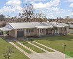 8 Rowlands Street, Blayney