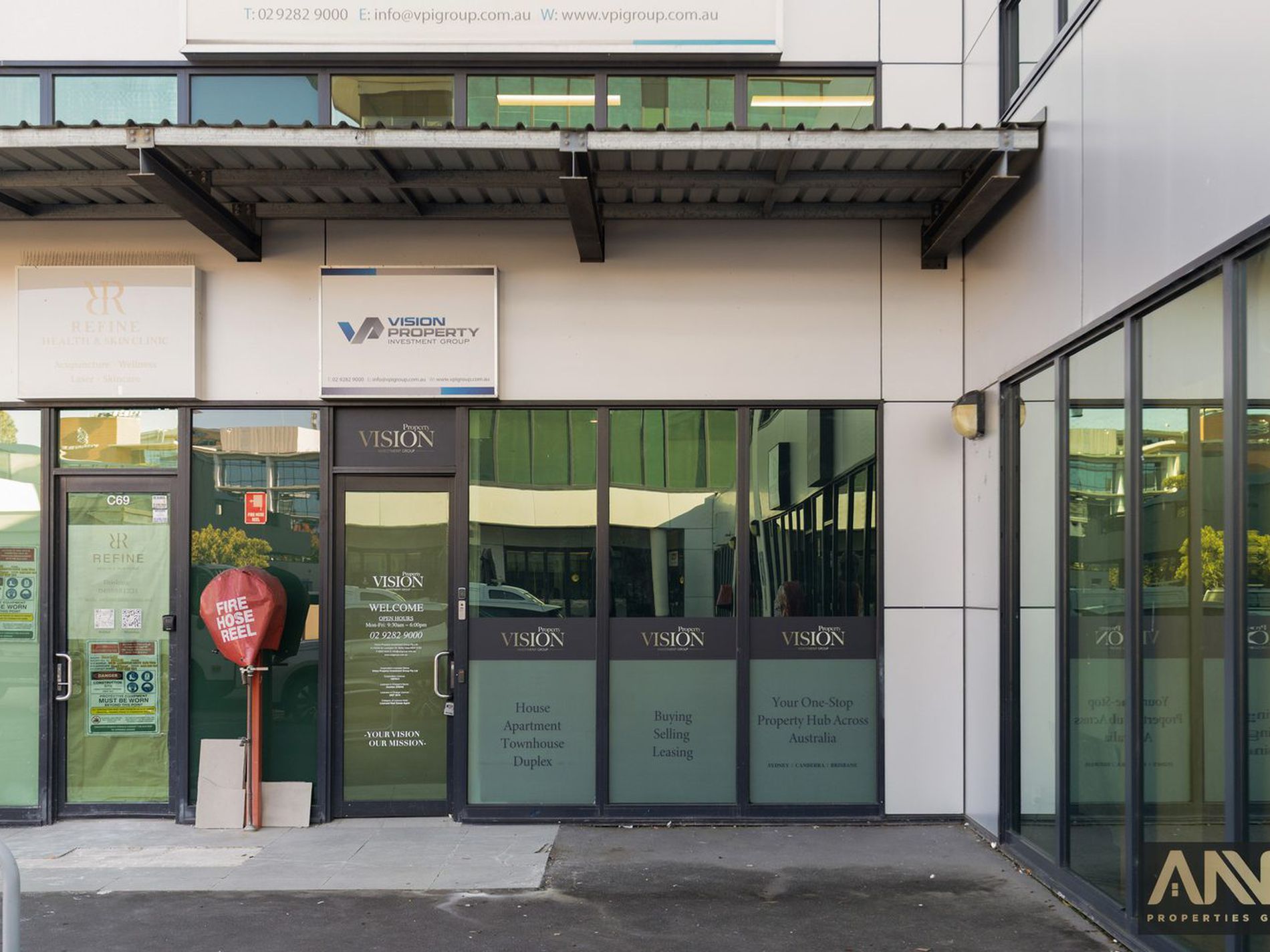 Tenanted Showroom and Office Investment Near Bella Vista Metro — image 5