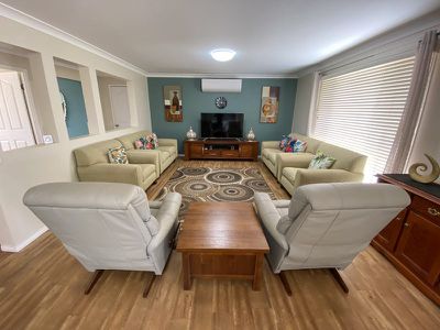 41-43 Rosella Parade, Kingaroy