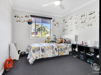 28 Thomson Parade, Dalmeny