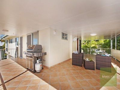 4 Rundle Street, Mount Louisa