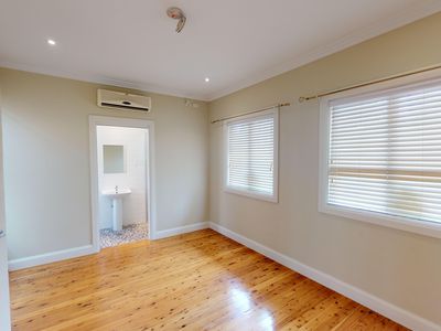 121 Gipps Street, Dubbo