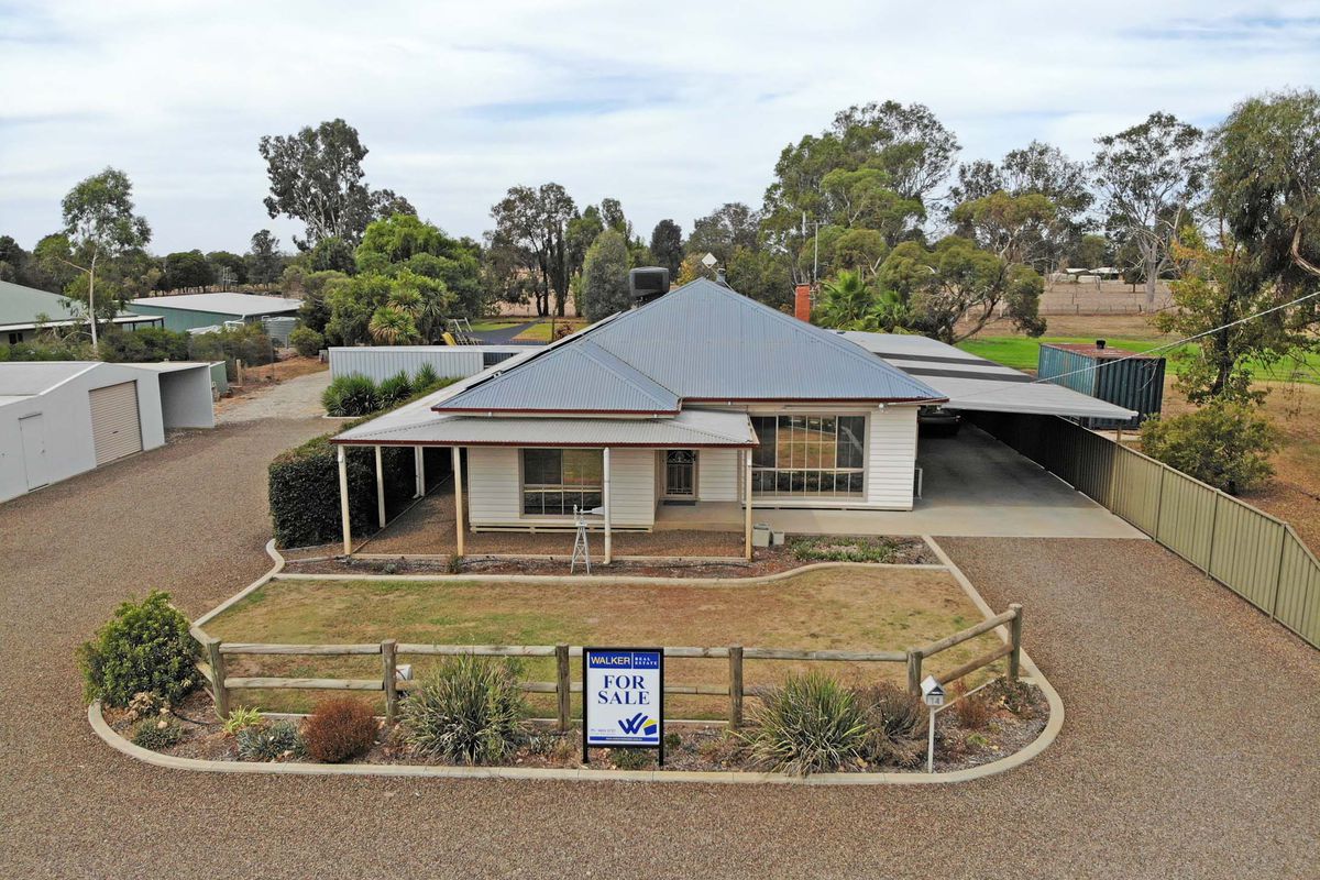 14 Weller Road, Lancaster