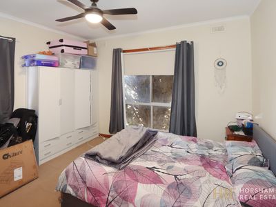6 Elizabeth Street, Horsham