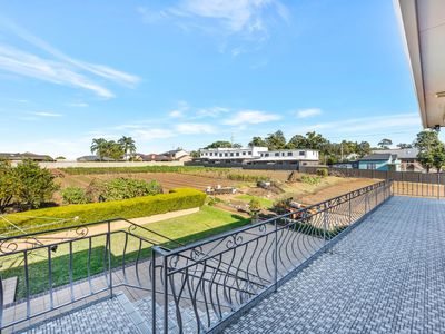 734 The Horsley Drive, Smithfield