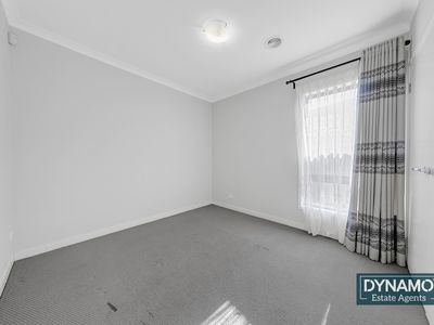 8 Pioneer Street, Craigieburn