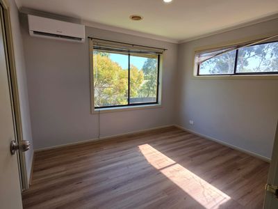 3 Ashburton Avenue, Manor Lakes