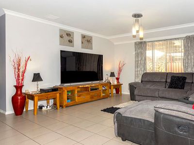 17 King Edward Way, Eaton