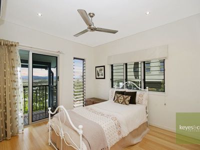 22 The Point, Castle Hill