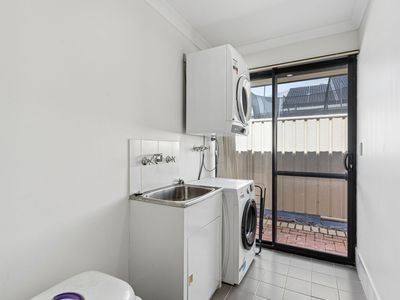 10 Teague Way, Lakelands