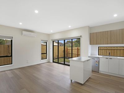 5/8 Hibiscus Court, Heidelberg West