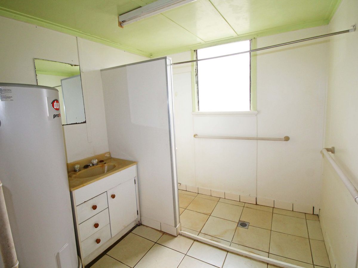23 ROBERT STREET, Atherton