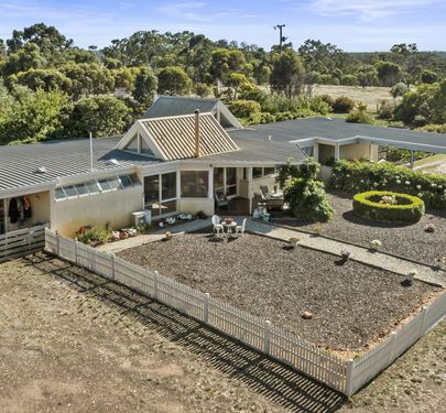 115 Cowles Road, Northwood