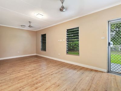 24 Wandie Crescent, Anula