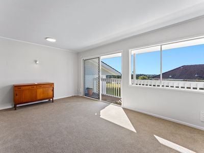 2/63 Ocean View Road, Hillcrest
