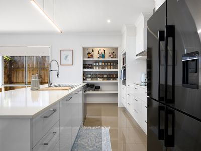 4 Gresswell Crescent, Upper Coomera