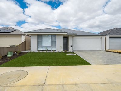 33 Cara Way, Wattle Grove