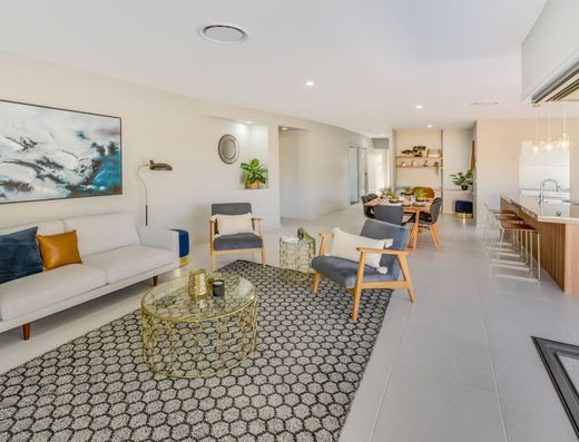 Prestige Home Living in Peregian Springs image 8