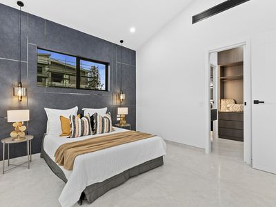 6 Basalt Street (Gables), Box Hill
