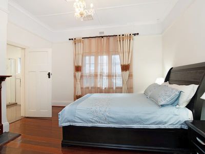 59 Avenue Road, Highgate