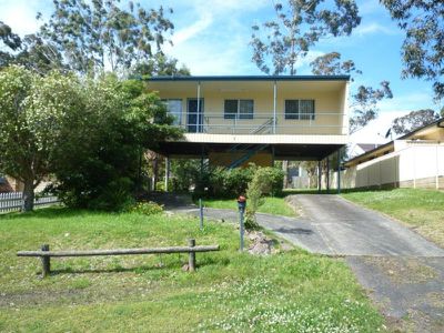 8 Woodlawn Avenue, Burrill Lake