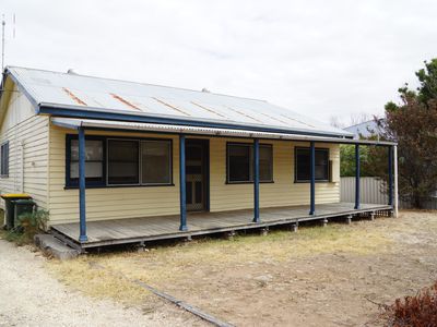 15 Alexander Avenue, Horsham