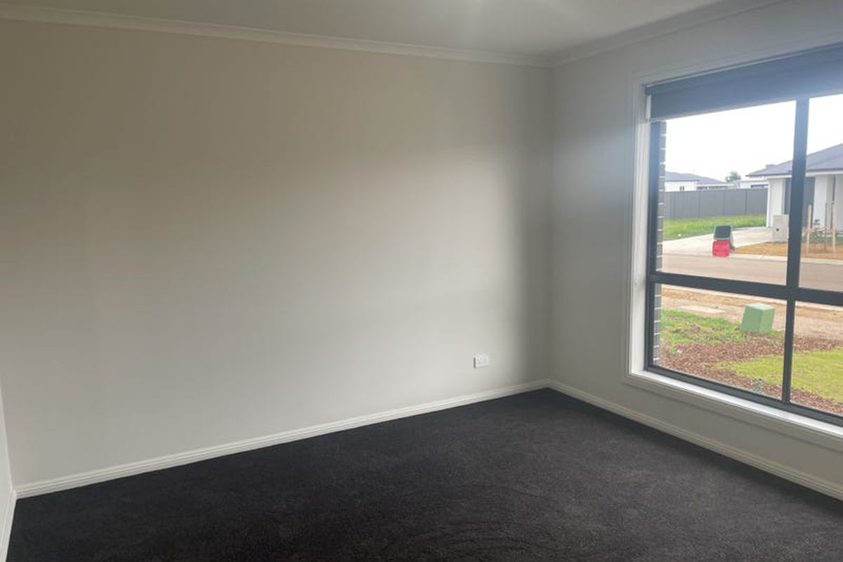 8 Primrose Court, Davoren Park