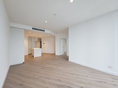 5801 / 648 Lonsdale Street, Melbourne