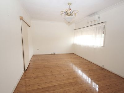 11 Amesbury Avenue, Sefton