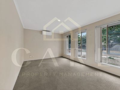 8 The Glade, Hampton Park