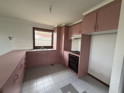 1 / 58 Black Forest Road, Werribee