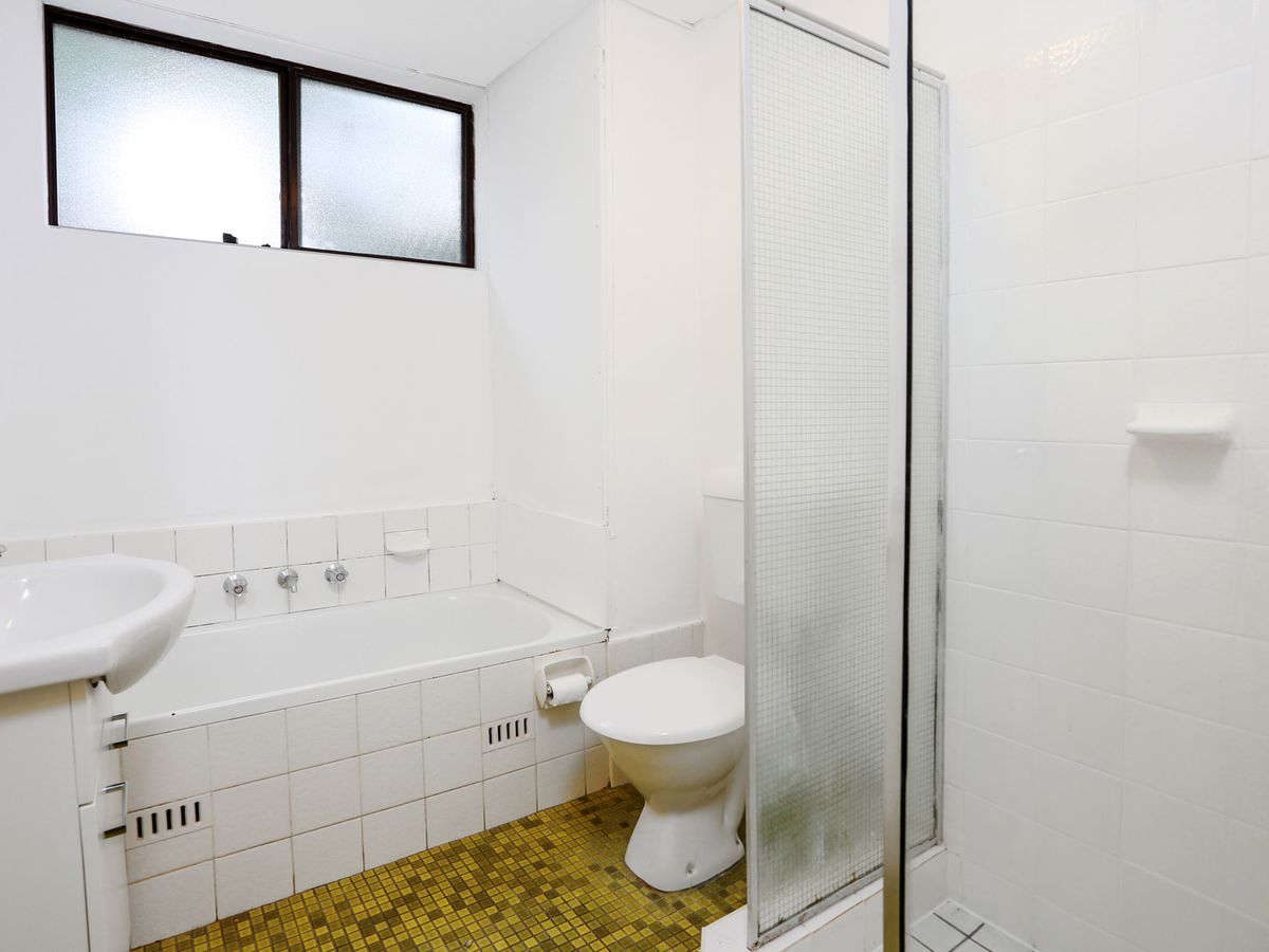 5 / 2-4 Lachlan Avenue, Macquari..., Macquari.. - Thumbnail 6