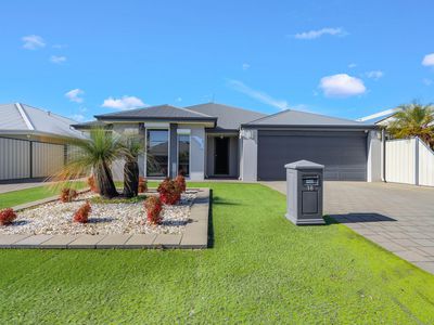 18 Eldorado Loop, Meadow Springs